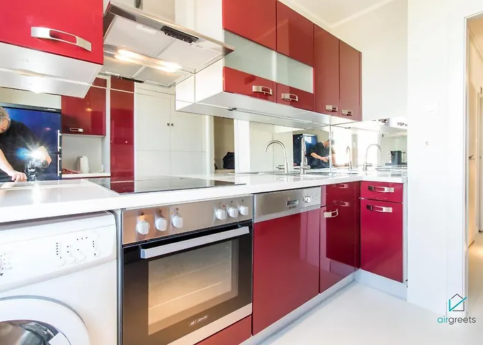 Apartment Modern, Minimalist Flat In *